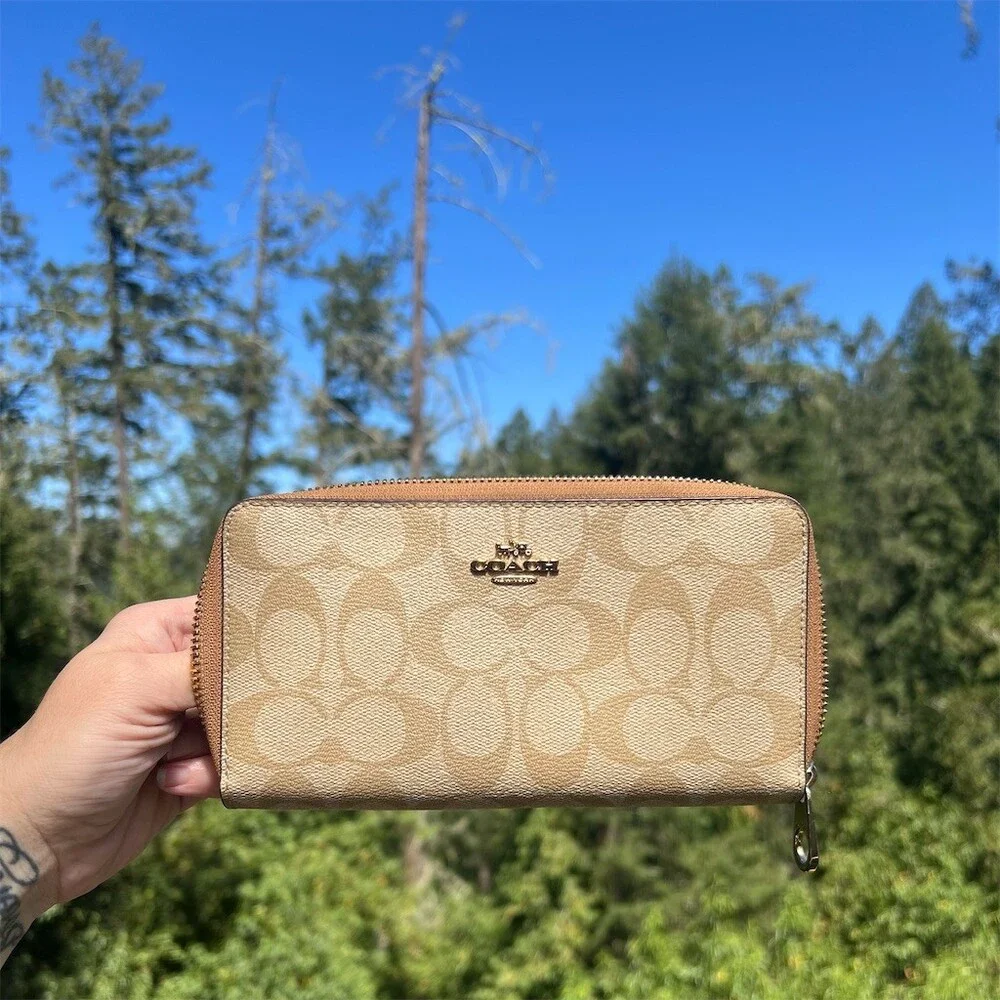 COACH Long Zip-Around Wallet Khaki/Tan Signature Canvas Gold Hardware AUTHENTIC